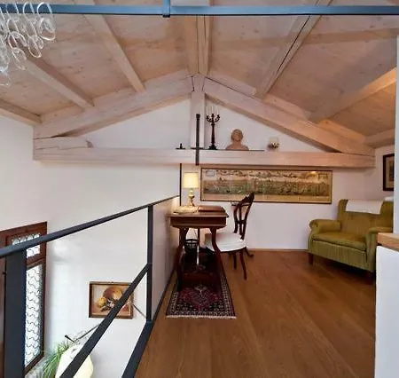 Accademia San Vio Apartment Venice