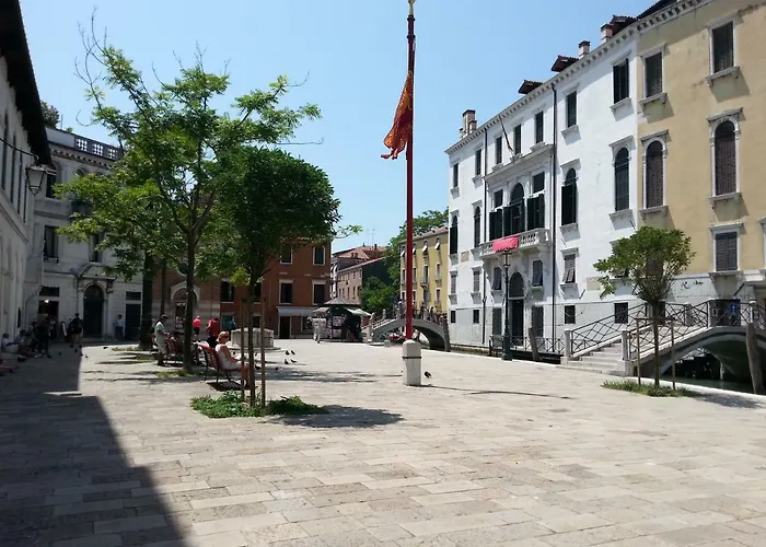 Accademia San Vio דירה *